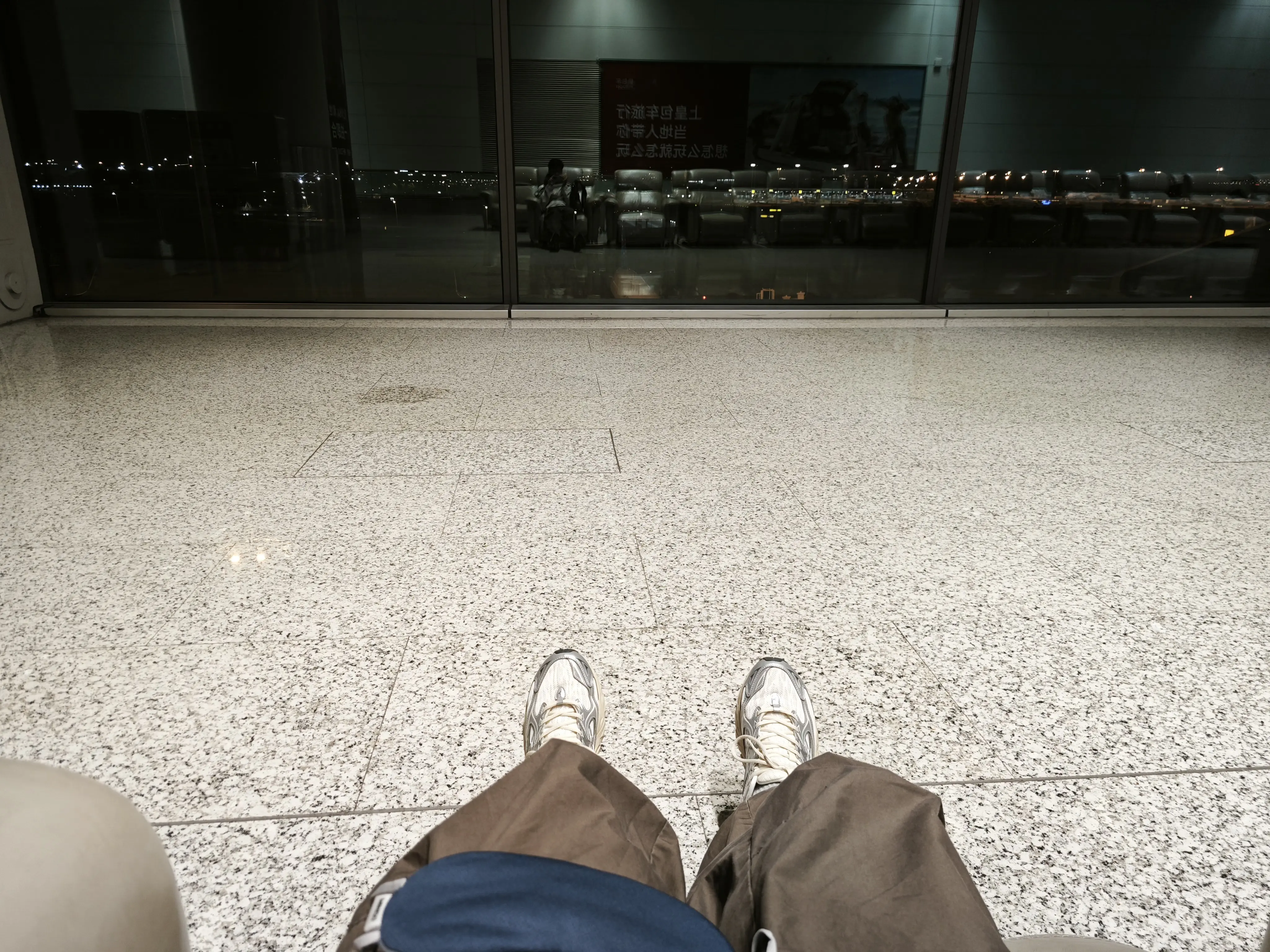 快 7 年没见过海关外了